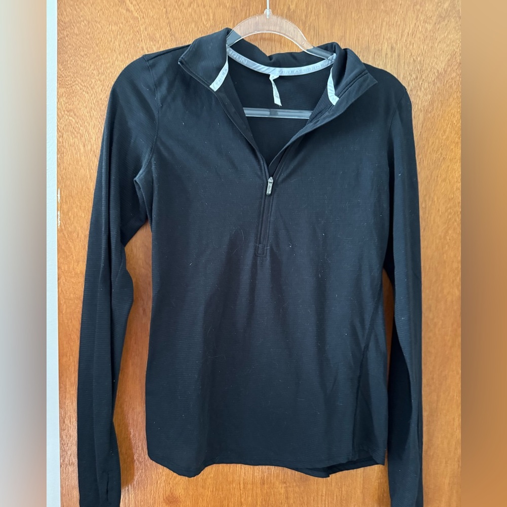Size S Black Under Armour Quarter Zip